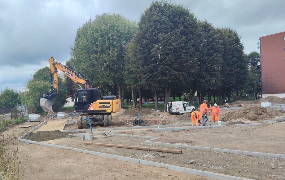 Agroexpress o rewitalizacji, termomodernizacji i drogach w gminie Poddębice